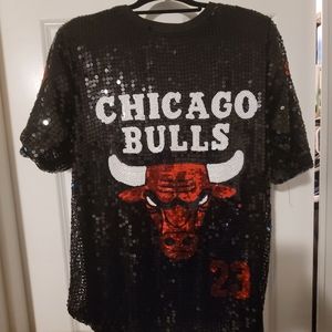 XL sequin Chicago Bulls Shirt